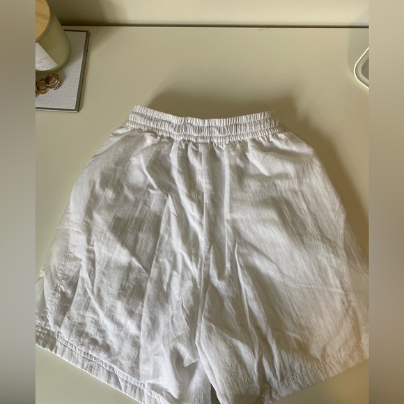 2XS baggy white Adidas shorts - Picture 3 of 4